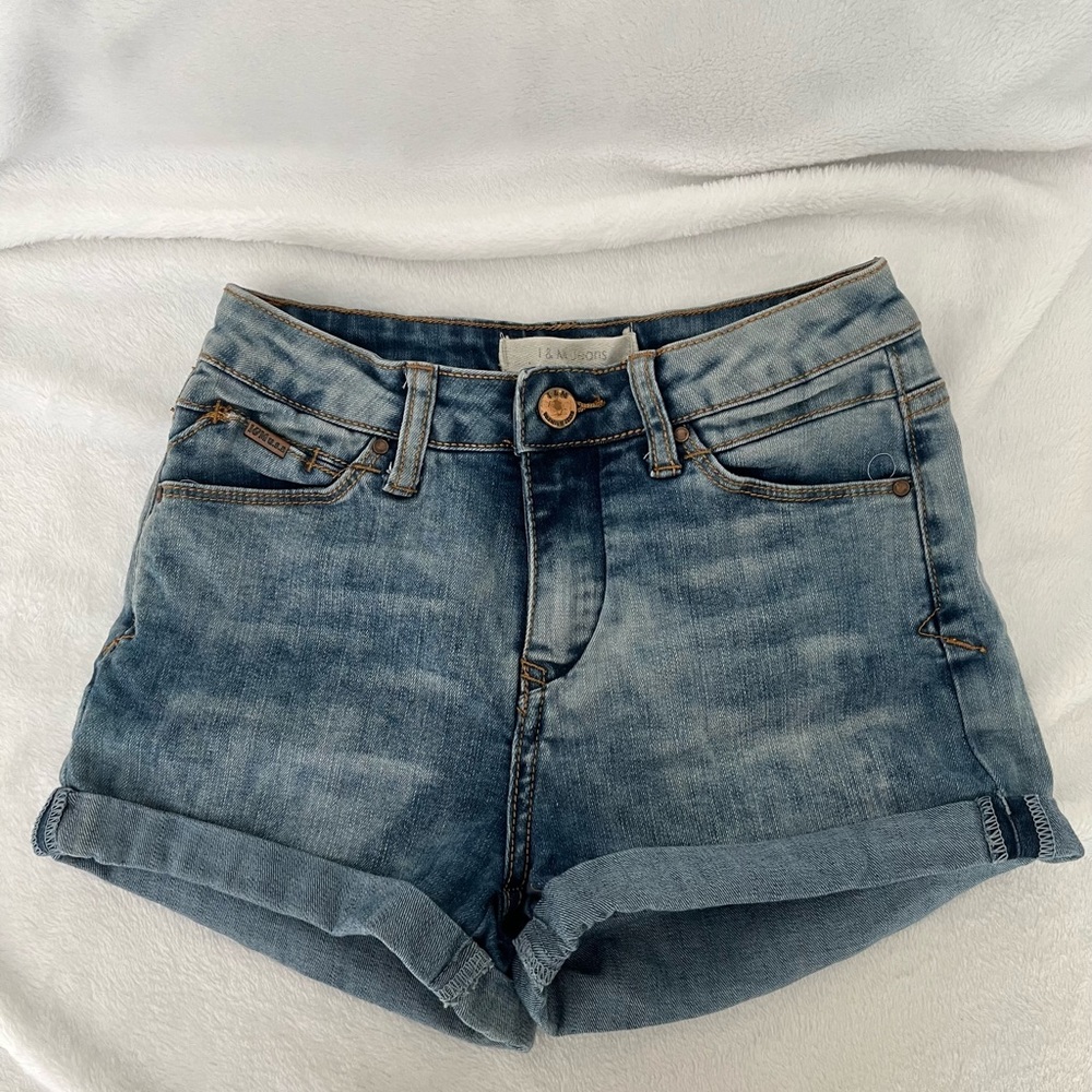 I&M USA denim jean shorts, size S.